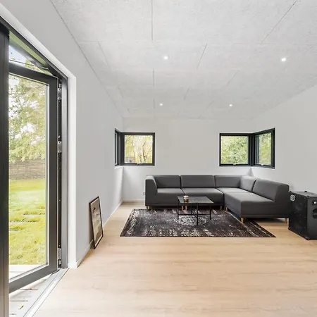 New Retreat! Tucked Away In Peaceful Surroundings Gilleleje