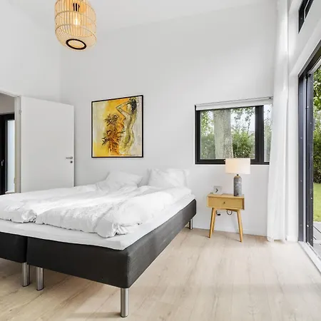 New Retreat! Tucked Away In Peaceful Surroundings Gilleleje